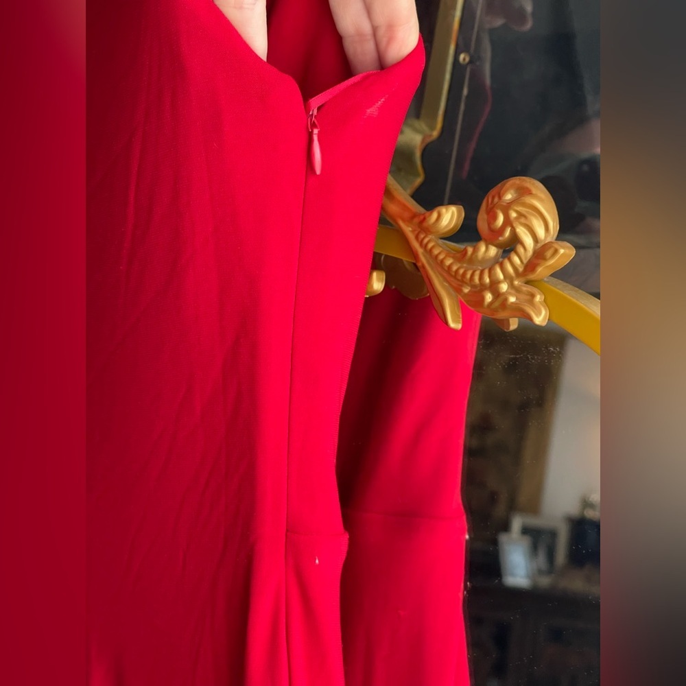 Lauren Ralph Lauren NWT Women's Red Jersey Off-the-Shoulder Gown - Picture 8 of 15